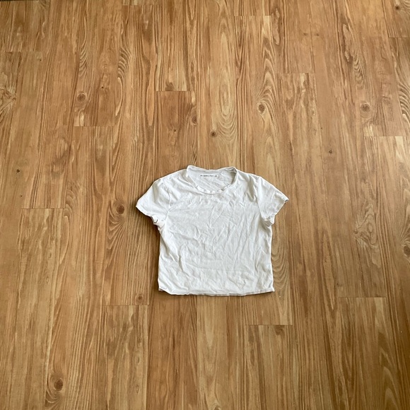 Abercrombie & Fitch Cotton Tee - Picture 4 of 5